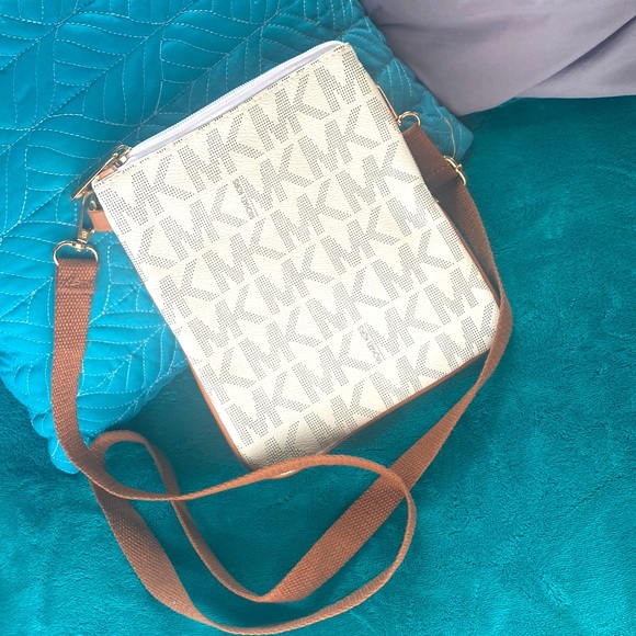 Michael Kors- crossbody bag - Picture 2 of 2